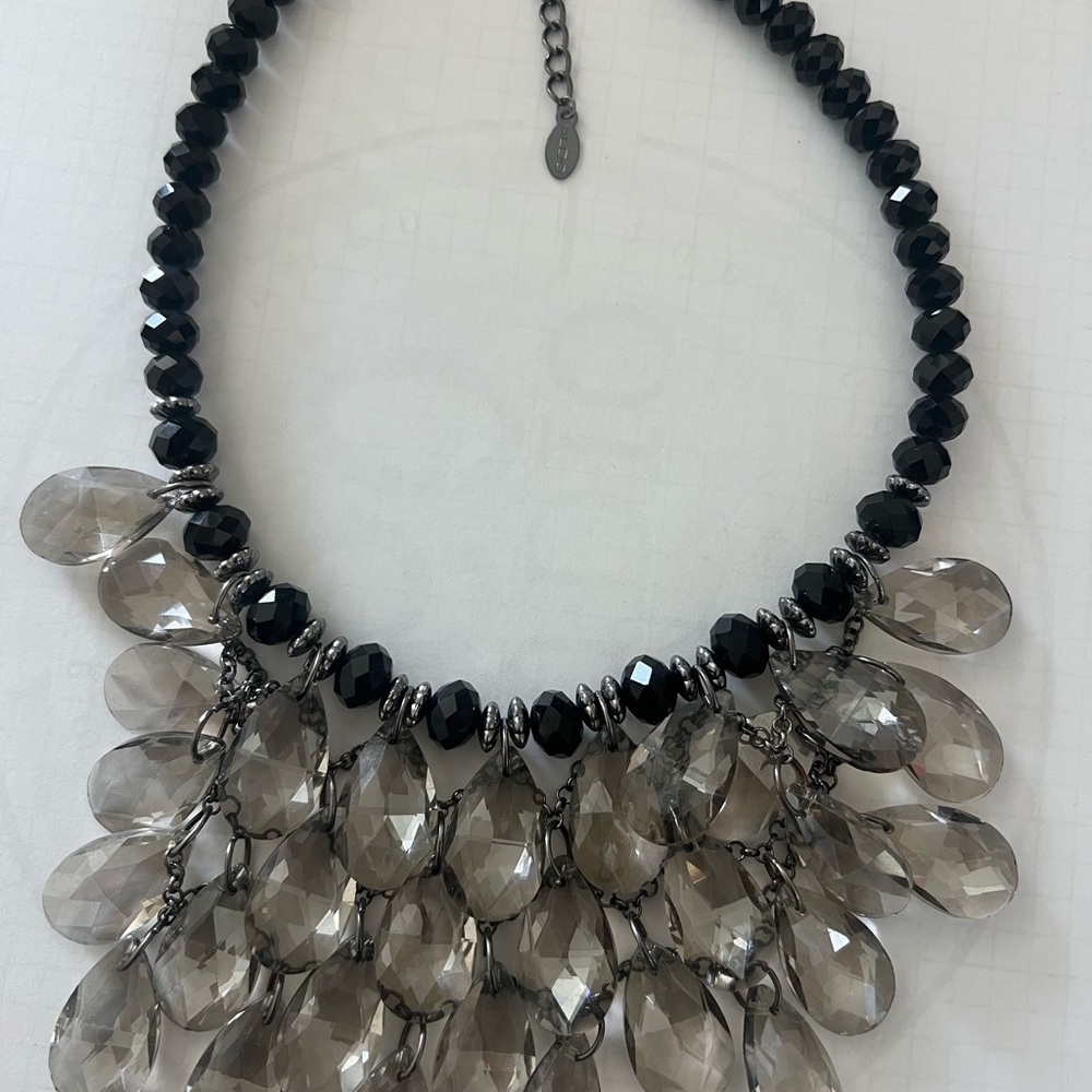 Elegant Black and Silver Necklace